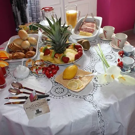 Fontevecchia فندق مبيت وإفطار 3*